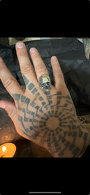 Jason Momoa’s ring  ‘silver’