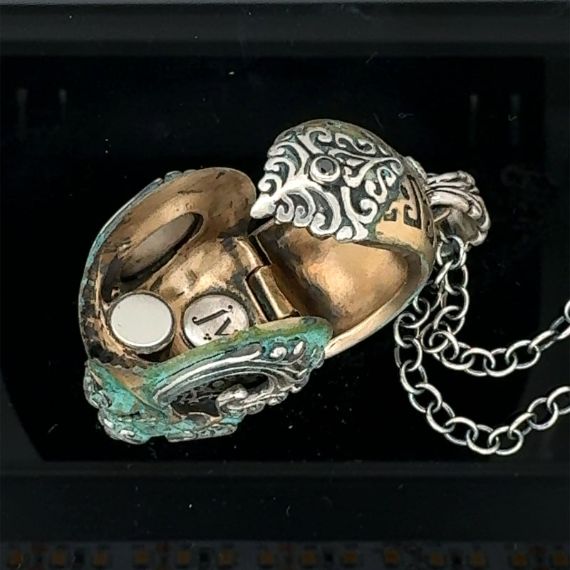 "Kapala" patina